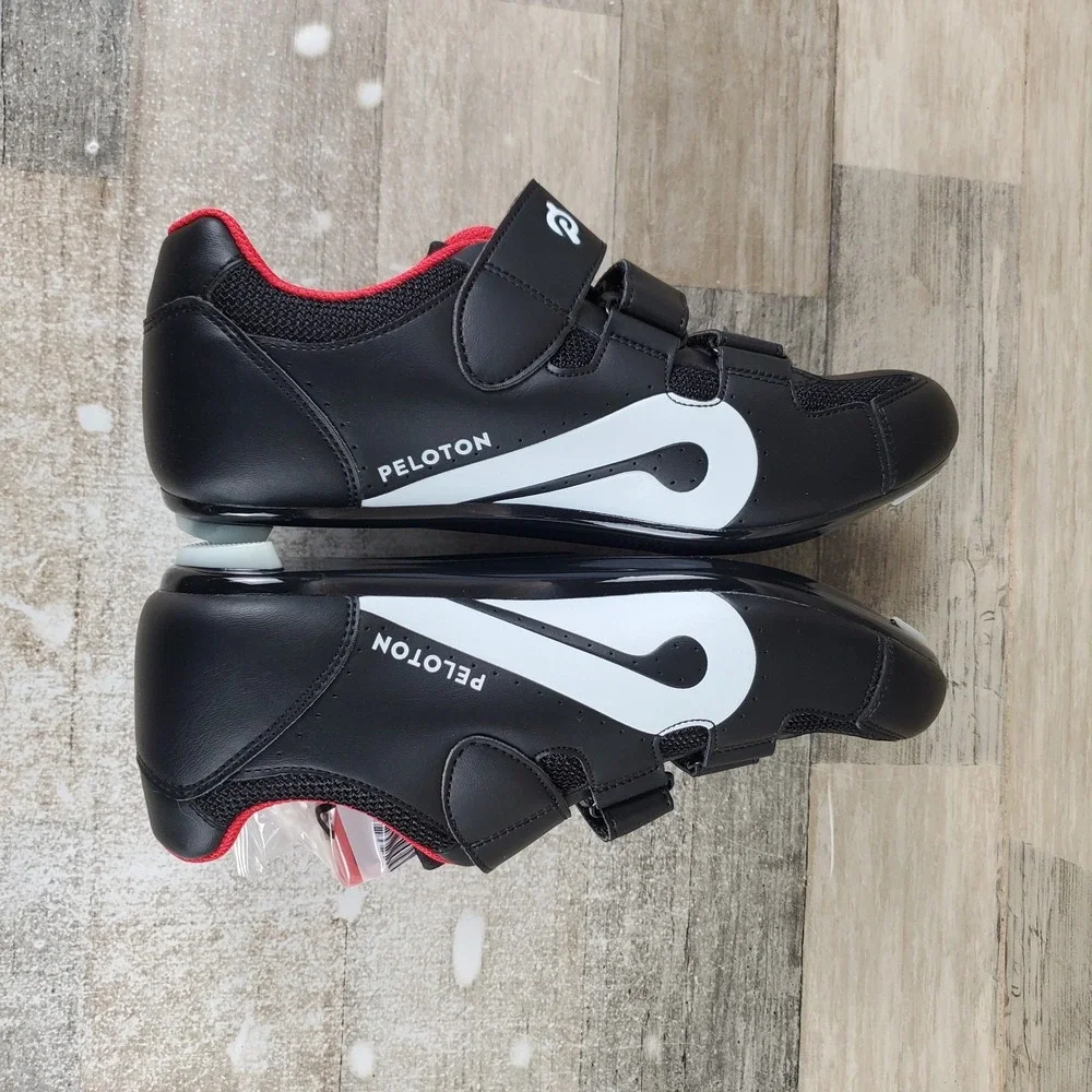 Peloton Cycling Shoes Womens Sz 8 Black Leather Low Top Round Toe 3 Bolt Sneaker